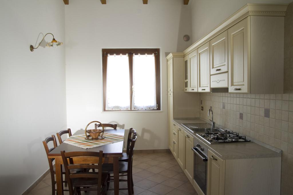 Residence Colle Veroni Mosciano Sant'Angelo Room photo