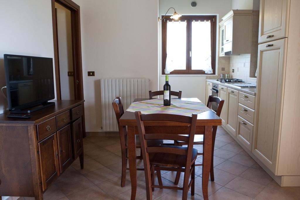 Residence Colle Veroni Mosciano Sant'Angelo Room photo