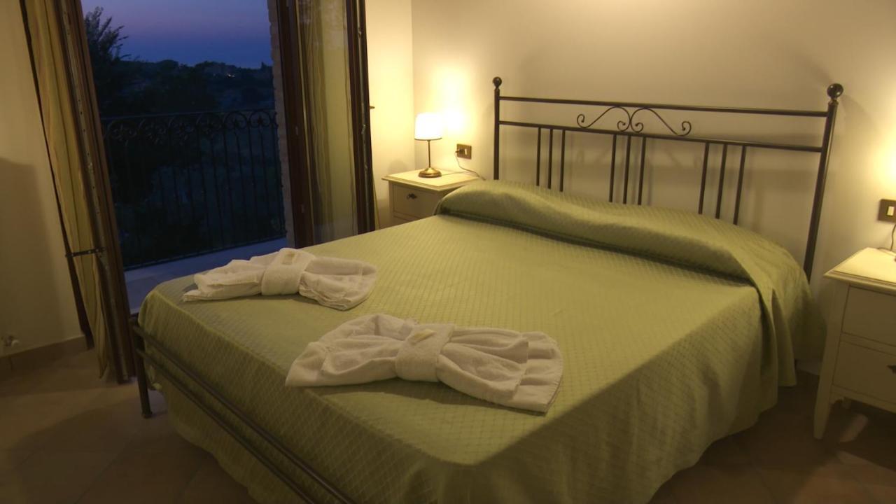 Residence Colle Veroni Mosciano Sant'Angelo Exterior photo